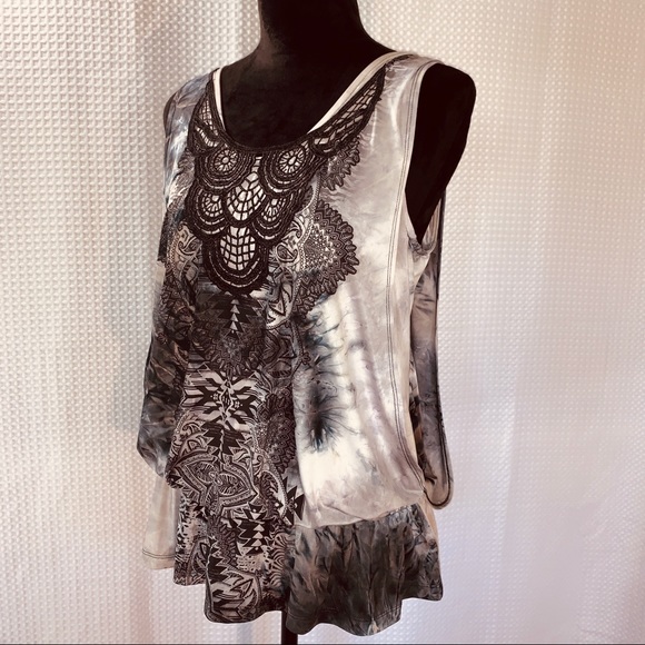 Live & Let Live Embroidered & Patterned Layer Top - Picture 2 of 7